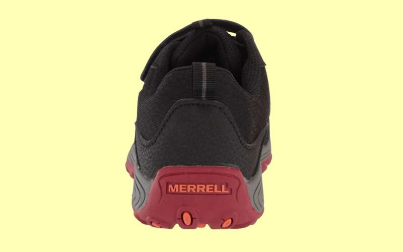 Heel view of Merrell Kid's Trail Chaser Hiking Sneaker. Image credit: Amazon.com