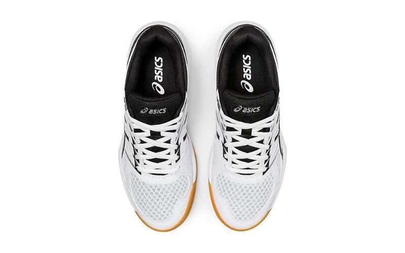 Top view of ASICS Women's Upcourt 4 Court Shoes. Image credit: Amazon