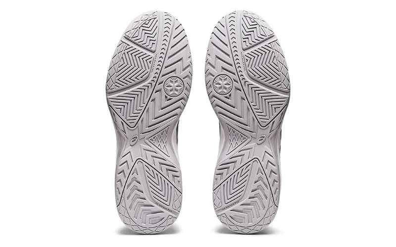 Sole view of ASICS Women's Upcourt 5 Volleyball Shoes. Image credit: Amazon