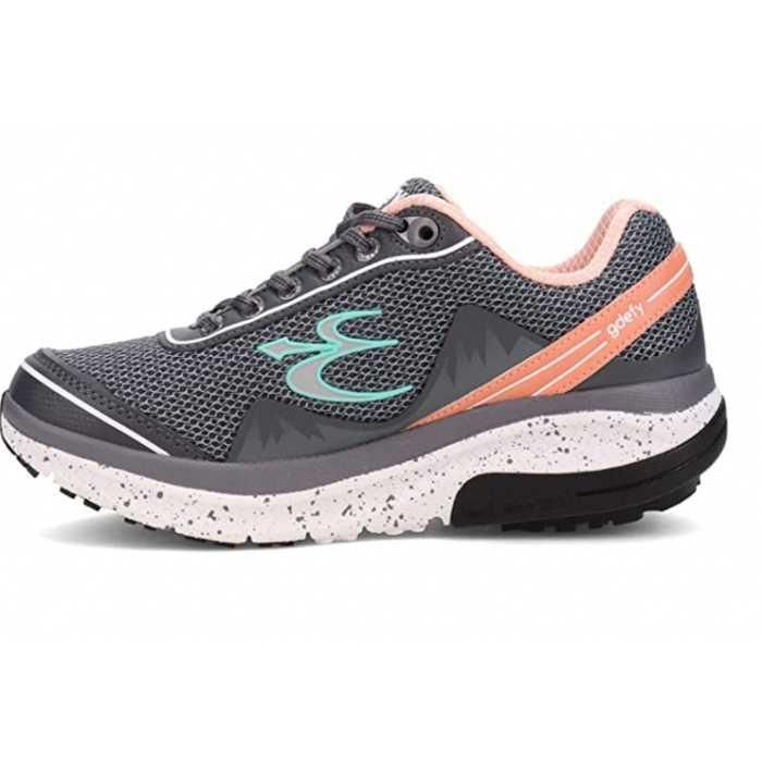 6 Best Walking Shoes for Overweight Women: 2022