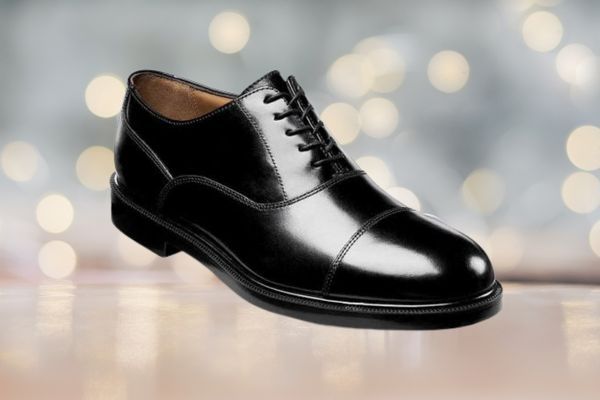 Side view of Florsheim DAILEY Cap Toe Oxford