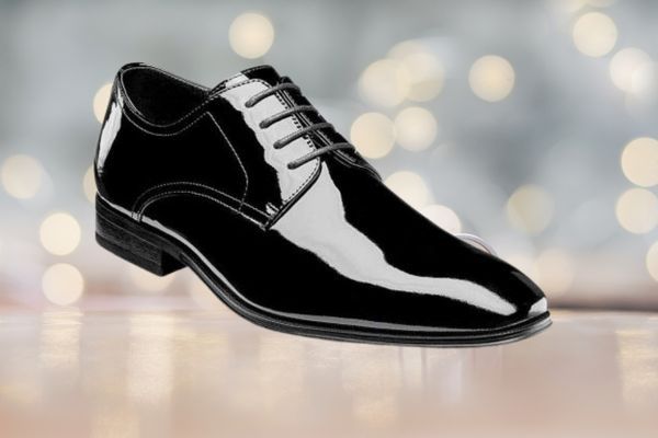 Put Your Best Foot Forward: A Review of 5 Pair of Dress Shoes