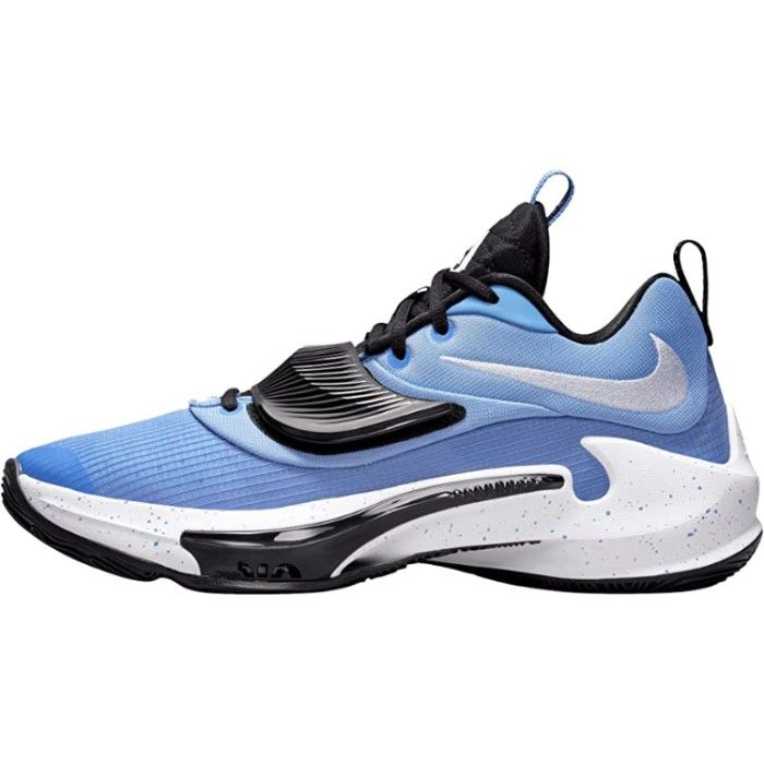 Best Basketball Shoes For Flat Feet: Shoes with Traction are Comfy and Lightweight!